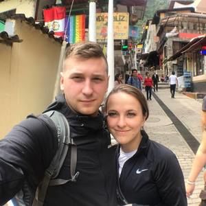 Meet your Posher, Lara